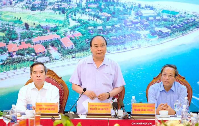 Thủ tướng phát biểu tại buổi làm việc. (Ảnh: VGP) Thủ tướng phát biểu tại buổi làm việc. (Ảnh: VGP)