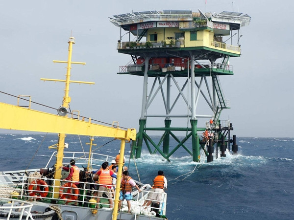 Nhà dàn DK1 trong thềm lục địa Việt Nam, ảnh: Tiền Phong Nhà dàn DK1 trong thềm lục địa Việt Nam, ảnh: Tiền Phong