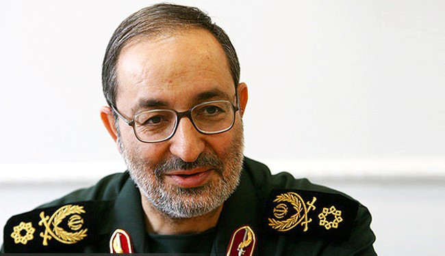 Phó tổng tham mưu trưởng các lực lượng vũ trang Iran, tướng Masoud Jazayeri. Phó tổng tham mưu trưởng các lực lượng vũ trang Iran, tướng Masoud Jazayeri.