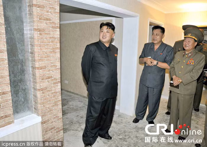 Kiểm tra chất lượng phòng ốc chung cư.