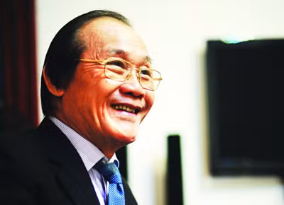 Tiến sĩ Trần Công Trục