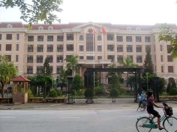 UBND tỉnh Nam Định tiếp tục nói không với bằng tại chức trong thông báo tuyển dụng công chức năm 2013 UBND tỉnh Nam Định tiếp tục nói không với bằng tại chức trong thông báo tuyển dụng công chức năm 2013