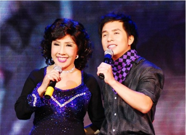 NSND Lệ Thủy và con trai Dương Đình Trí - Ảnh: Hoàng Kim NSND Lệ Thủy và con trai Dương Đình Trí - Ảnh: Hoàng Kim