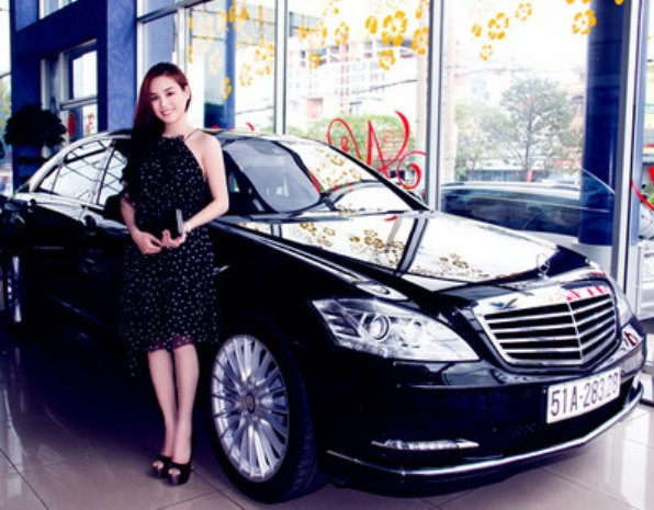 Mercedes S500 Blue Efficiency trị giá 7 tỷ của Vy Oanh Mercedes S500 Blue Efficiency trị giá 7 tỷ của Vy Oanh