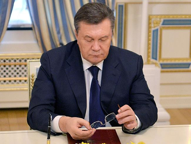 Tổng thống Ukraina Victor Yanukovych bị lật đổ. Tổng thống Ukraina Victor Yanukovych bị lật đổ.