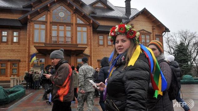 Biệt thự của ông Yanukovych được mở cửa cho người dân vào xem sau khi nhà lãnh đạo này bị lật đổ. Biệt thự của ông Yanukovych được mở cửa cho người dân vào xem sau khi nhà lãnh đạo này bị lật đổ.