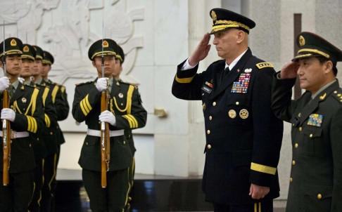 Bình luận của James Fanell đưa ra đúng lúc Tham mưu trưởng lục quân Mỹ thăm Trung Quốc.