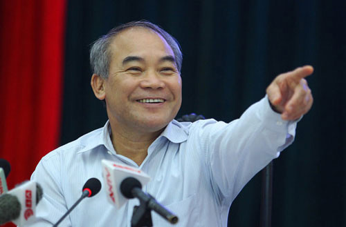 Ông Nguyễn Vinh Hiển, nguyên Thứ trưởng Bộ Giáo dục và Đào tạo, ảnh: giaoduc.edu.vn. Ông Nguyễn Vinh Hiển, nguyên Thứ trưởng Bộ Giáo dục và Đào tạo, ảnh: giaoduc.edu.vn.