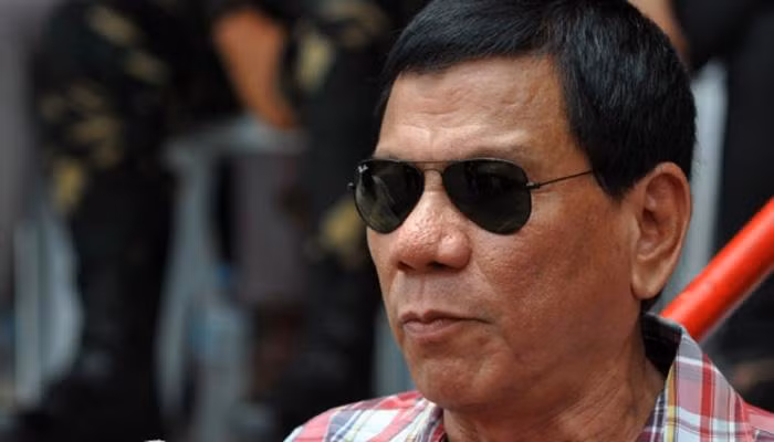 Ông Duterte: Đừng làm to chuyện Scarborough để đổi lấy giúp đỡ từ Trung Quốc ảnh 2