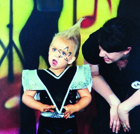 Hứa hẹn là một ngôi sao đầy phong cách trong tương lai. Hứa hẹn là một ngôi sao đầy phong cách trong tương lai.