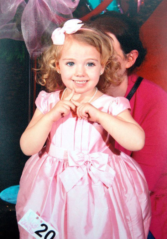 Diện váy hồng đáng yêu. Diện váy hồng đáng yêu.