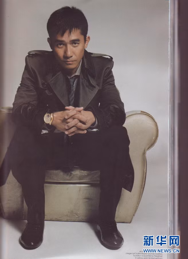 Dù đã có tuổi, song vẻ điển trai lãng tử của Lương Triều Vỹ là điều không ai có thể chối cãi Dù đã có tuổi, song vẻ điển trai lãng tử của Lương Triều Vỹ là điều không ai có thể chối cãi