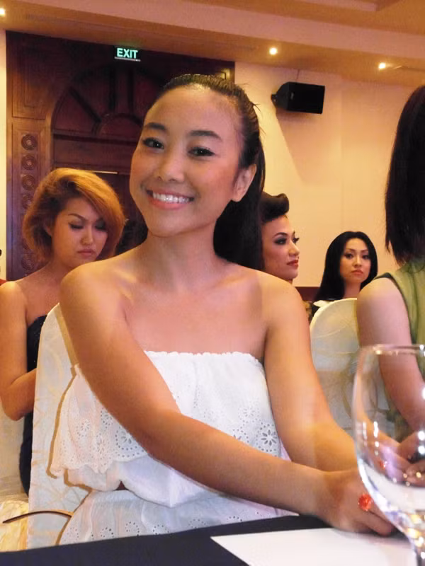 Trong buổi họp báo không thể thiếu “người tình” Cặp đôi hoàn hảo của Trấn Thành là ca sĩ Đoan Trang.