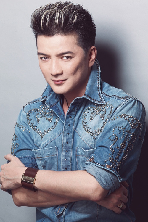 Mr Đàm rộng lượng nói lời tha thứ cho hành động xịt hơi cay của Lý Tống nhắm vào mình. Mr Đàm rộng lượng nói lời tha thứ cho hành động xịt hơi cay của Lý Tống nhắm vào mình.