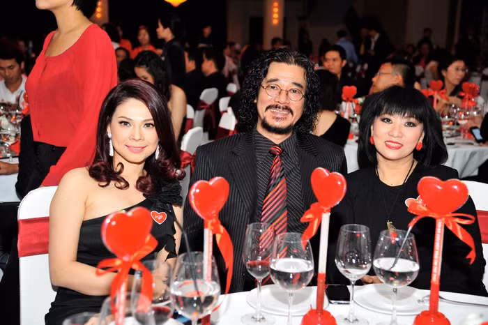 Thanh Thảo và vợ chồng Khắc Triệu, Cẩm Vân.