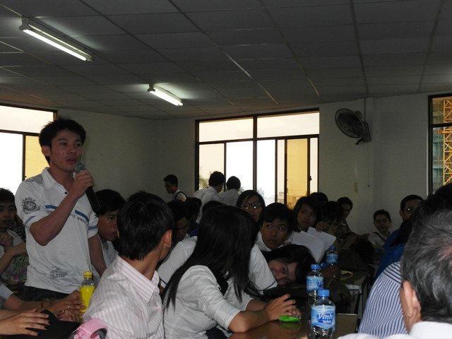 Nhiều câu hỏi đã được nêu ra. Nhiều câu hỏi đã được nêu ra.