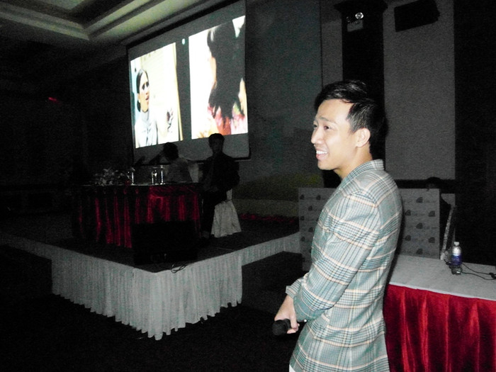 Trấn Thành cùng với các diễn viên: Hạnh Thuý, Nhật Cường, Anh Đức, Phi Phụng, Thuỵ Mười, Phương Dung đã gây cho khán giả những tiếng cười nhẹ nhàng, thâm thuý và rút ra những bài học cho riêng mình. Trấn Thành cùng với các diễn viên: Hạnh Thuý, Nhật Cường, Anh Đức, Phi Phụng, Thuỵ Mười, Phương Dung đã gây cho khán giả những tiếng cười nhẹ nhàng, thâm thuý và rút ra những bài học cho riêng mình.