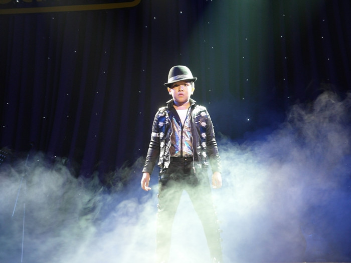 Các tiết mục độc đáo của Đăng Khoa, Mr.T, Hương Thảo, Trọng Phúc đã tạo nên những “món ăn” lạ, ngon cho khán giả TP.HCM vào tối qua. Các tiết mục độc đáo của Đăng Khoa, Mr.T, Hương Thảo, Trọng Phúc đã tạo nên những “món ăn” lạ, ngon cho khán giả TP.HCM vào tối qua.