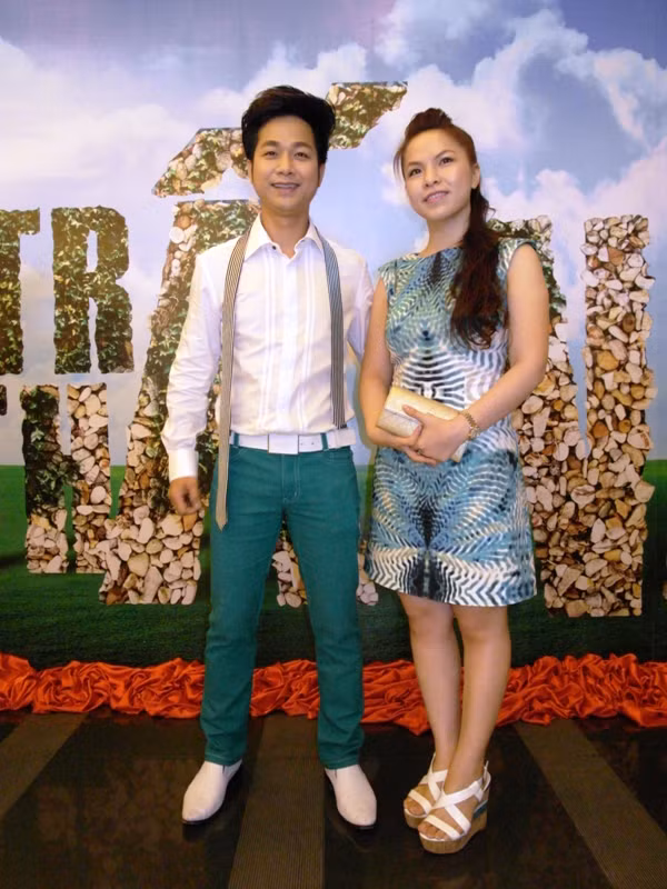 Ca sĩ Quách Tuấn Du và cô bạn.