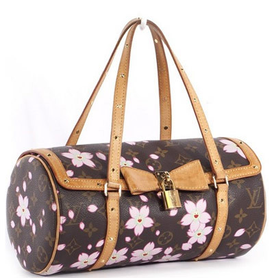 Túi Papillon là dạng dúi hình trụ đặt ngang, được yêu thích bởi nét tròn trĩnh, dễ thương. Túi Papillon là dạng dúi hình trụ đặt ngang, được yêu thích bởi nét tròn trĩnh, dễ thương.