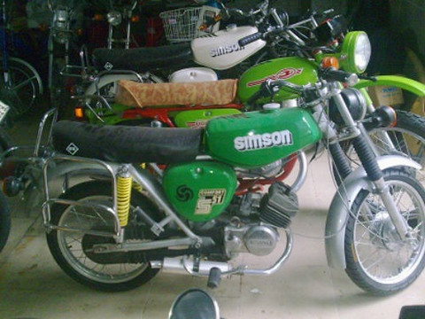 Những người “không mấy mặn mà” thú chơi xe nhẩm tính sơ qua cũng sẽ choáng với giá trị gần cả chục tỷ đồng của bộ sưu tập này. Những người “không mấy mặn mà” thú chơi xe nhẩm tính sơ qua cũng sẽ choáng với giá trị gần cả chục tỷ đồng của bộ sưu tập này.