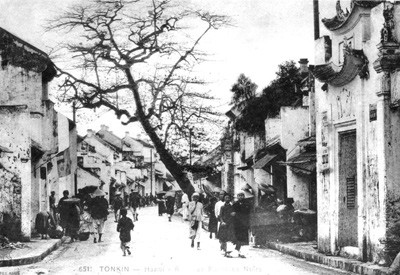 Phố Mã Mây hay còn được gọi là Phố quân Cờ Đen. Phố Mã Mây hay còn được gọi là Phố quân Cờ Đen.