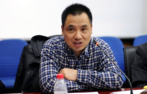 Tiến sĩ Tiết Lực, ảnh: Báo Quang minh, Trung Quốc (gmw.cn) Tiến sĩ Tiết Lực, ảnh: Báo Quang minh, Trung Quốc (gmw.cn)