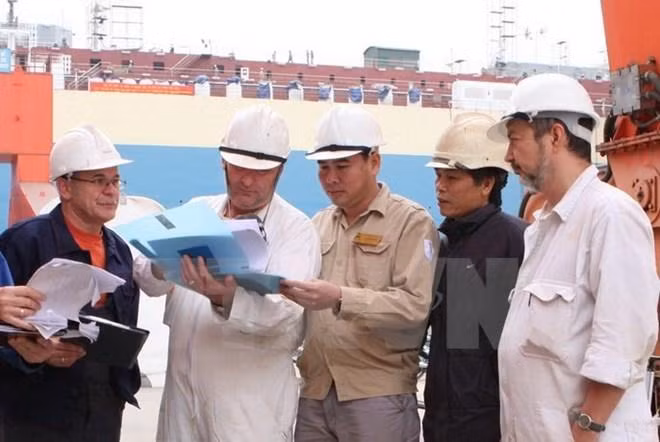 Quy định mới về người lao động nước ngoài làm việc tại Việt Nam. Ảnh minh họa: TTXVN