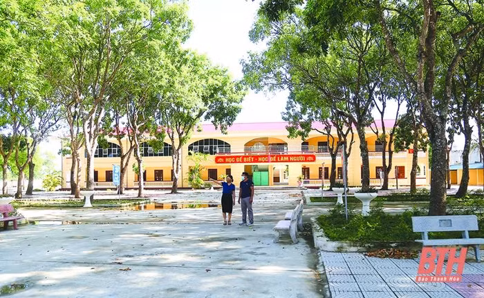 Trường Tiểu học và Trung học cơ sở Nguyễn Xuân Nguyên, xã Quảng Giao, huyện Quảng Xương, tỉnh Thanh Hóa, hình ảnh chỉ mang tính chất minh họa, nguồn: Phong Sắc / Báo Thanh Hóa. Trường Tiểu học và Trung học cơ sở Nguyễn Xuân Nguyên, xã Quảng Giao, huyện Quảng Xương, tỉnh Thanh Hóa, hình ảnh chỉ mang tính chất minh họa, nguồn: Phong Sắc / Báo Thanh Hóa.