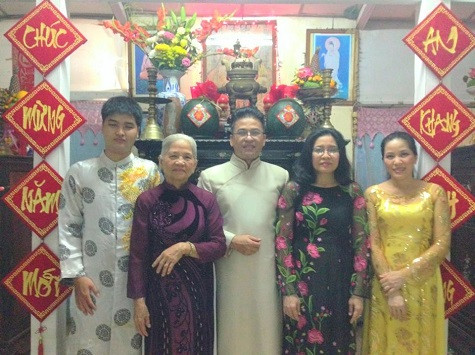 Nghệ sĩ Thanh Bạch và gia đình Nghệ sĩ Thanh Bạch và gia đình