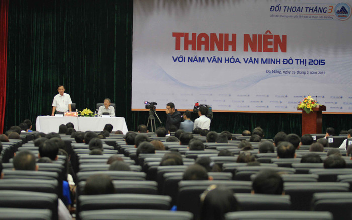 Quang cảnh buổi đối thoại "Thanh niên với Năm văn hóa, văn minh đô thị". Ảnh Thùy Linh Quang cảnh buổi đối thoại "Thanh niên với Năm văn hóa, văn minh đô thị". Ảnh Thùy Linh