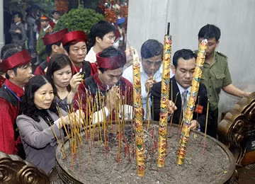 "Tín ngưỡng thờ cúng Hùng Vương ở Phú Thọ chuẩn bị trình UNESSCO để được công nhận là di sản văn hóa phi vật thể đại diện của nhân loại. Ảnh: Thanh Tùng/TTXVN.