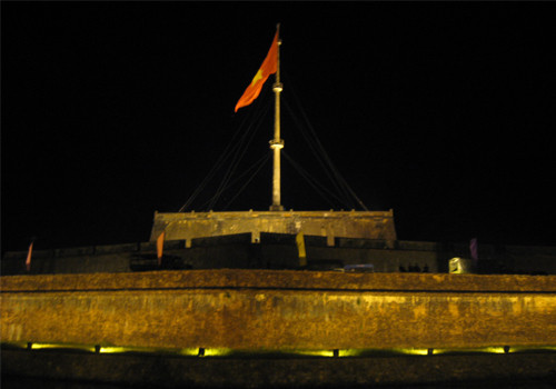 Phu Văn Lâu. Phu Văn Lâu.