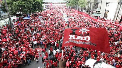 Một cuộc biểu tình của phe áo đỏ. Ảnh: Internet.