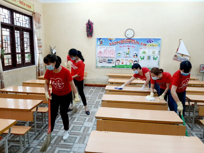 Các giáo viên thực hiện các biện pháp phòng, chống dịch Covid-19. (Ảnh:giaoduc.net.vn) Các giáo viên thực hiện các biện pháp phòng, chống dịch Covid-19. (Ảnh:giaoduc.net.vn)