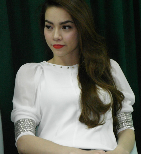 Vẻ đẹp mặn mà của bà mẹ một con... Vẻ đẹp mặn mà của bà mẹ một con...