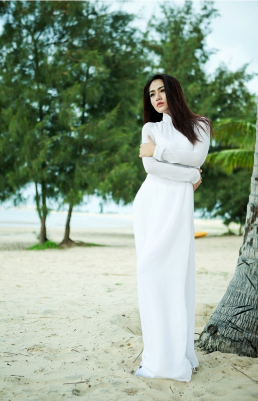 Cả Thúy Nga và Võ Trọng Phúc đều chưa lên tiếng xác nhận mối quan hệ này. Bộ ảnh đặc biệt "Thúy Nga áo dài trắng tinh khôi, dạo bước dưới tán dừa vi vu gió" được thực hiện bởi: Nhiếp ảnh gia Thôi Chí Dũng và đạo diễn hình ảnh Vô Thường. Cả Thúy Nga và Võ Trọng Phúc đều chưa lên tiếng xác nhận mối quan hệ này. Bộ ảnh đặc biệt "Thúy Nga áo dài trắng tinh khôi, dạo bước dưới tán dừa vi vu gió" được thực hiện bởi: Nhiếp ảnh gia Thôi Chí Dũng và đạo diễn hình ảnh Vô Thường.