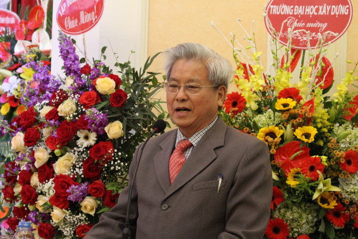 Nhà báo Kim Quốc Hoa, Tổng biên tập đầu tiên của báo ôn lại hành trình xây dựng và trưởng thành của Báo Xây dựng. Nhà báo Kim Quốc Hoa, Tổng biên tập đầu tiên của báo ôn lại hành trình xây dựng và trưởng thành của Báo Xây dựng.