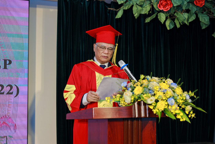 Tiến sĩ Phùng Văn Ổn – Viện trưởng Viện Công nghệ thông tin (Trường Đại học Tài chính – Ngân hàng Hà Nội). Ảnh: Website nhà trường. Tiến sĩ Phùng Văn Ổn – Viện trưởng Viện Công nghệ thông tin (Trường Đại học Tài chính – Ngân hàng Hà Nội). Ảnh: Website nhà trường.