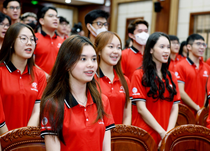 Tân sinh viên ngành Tài chính và Quản lý, chương trình cử nhân quốc tế liên kết giữa Trường Đại học Kinh tế quốc dân và Đại học La Trobe