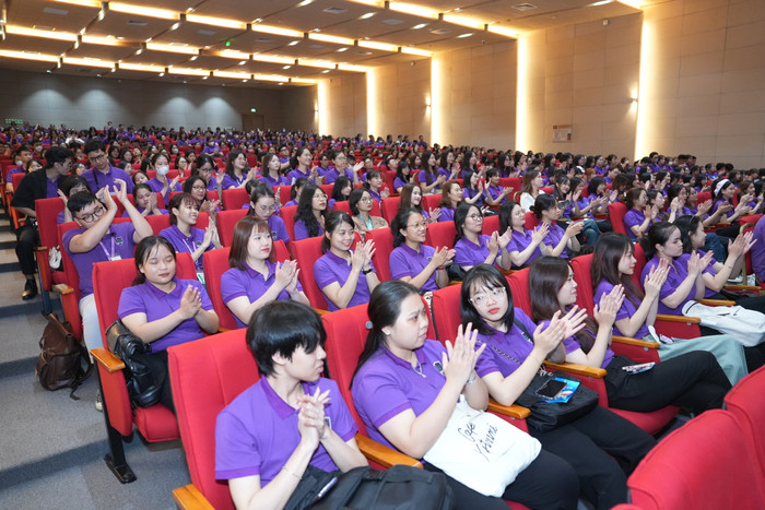 Gần 700 sinh viên khóa QH-2020-S các khối ngành Sư phạm, Giáo dục Tiểu học, Giáo dục Mầm non, Tham vấn học đường tham gia hoạt động trải nghiệm. Gần 700 sinh viên khóa QH-2020-S các khối ngành Sư phạm, Giáo dục Tiểu học, Giáo dục Mầm non, Tham vấn học đường tham gia hoạt động trải nghiệm.