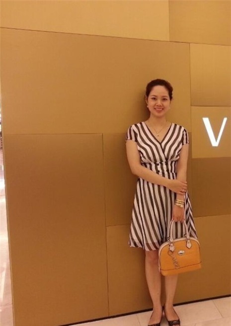 Nhưng sự giản dị đến quá đỗi này của Mai Phương trở thành lạ mắt với các hoa hậu. Nhưng sự giản dị đến quá đỗi này của Mai Phương trở thành lạ mắt với các hoa hậu.