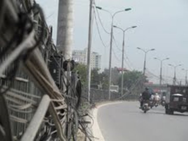 Đây là đoạn đường có mật độ người tham gia giao thông rất đông vào giờ cao điểm Đây là đoạn đường có mật độ người tham gia giao thông rất đông vào giờ cao điểm