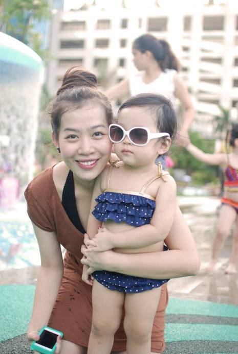 MC Diệp Chi thường xuyên chia sẻ ảnh cô con gái đầu lòng trên trang cá nhân của mình MC Diệp Chi thường xuyên chia sẻ ảnh cô con gái đầu lòng trên trang cá nhân của mình