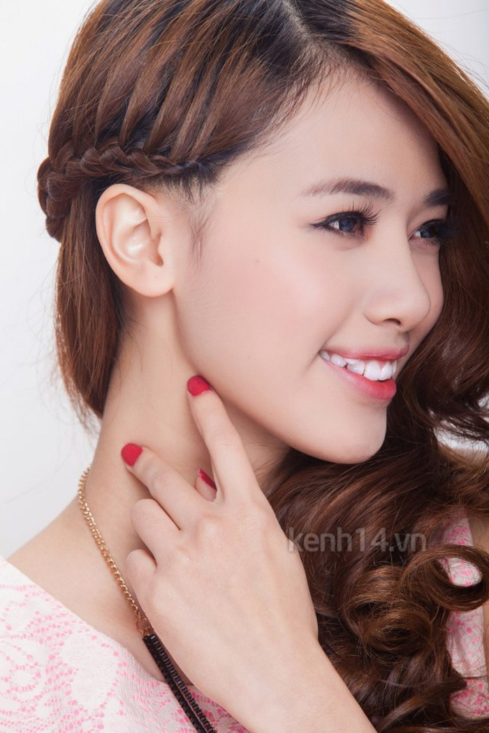 >>Ngẩn ngơ trước nhan sắc của Mỹ Nhân >> Ngắm vẻ đẹp căng tràn của Lê Hoàng Bảo Trân >>Thục Vy - Á khôi cực xinh trên đất Sài thành >>NGẮM NHAN SẮC MẶN MÀ CỦA HOA KHÔI PHẠM PHƯƠNG THẢO Vẻ đẹp ngọt ngào của hot girl Lilly Luta >> NHAN SẮC YÊU KIỀU CỦA CÁC NỮ DOANH NHÂN TƯƠNG LAI >> Hotgirl Thảo My "đốt cháy mùa đông" đón Noel >> HOTGIRL KHẢ NGÂN, BẢO TRÂN KHIẾN SAO HÀN PHẢI GHEN TỊ