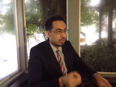 Giáo sư Richard Javad Heydarian.