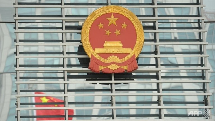 Vụ nổ xảy ra ngay bên ngoài trụ sở thành ủy Thái Nguyên tỉnh Sơn Tây, Trung Quốc. Vụ nổ xảy ra ngay bên ngoài trụ sở thành ủy Thái Nguyên tỉnh Sơn Tây, Trung Quốc.