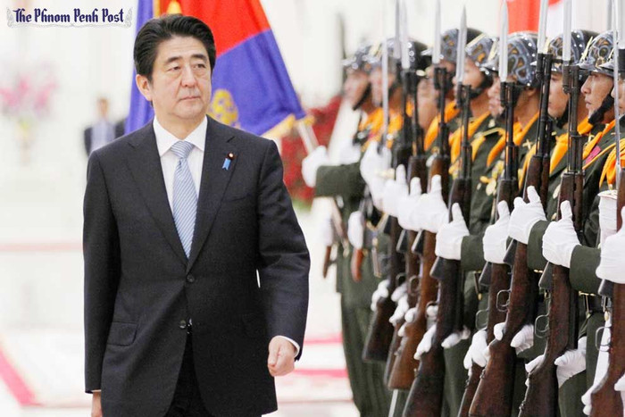 Thủ tướng Nhật Bản Shinzo Abe thăm chính thức Campuchia ngày 16/11. Nguồn: The Phnom Penh Post. Thủ tướng Nhật Bản Shinzo Abe thăm chính thức Campuchia ngày 16/11. Nguồn: The Phnom Penh Post.