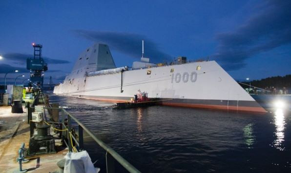 Tàu khu trục tàng hình hiện đại nhất của Hải quân Mỹ, USS Zumwalt. Ảnh: CNN. Tàu khu trục tàng hình hiện đại nhất của Hải quân Mỹ, USS Zumwalt. Ảnh: CNN.