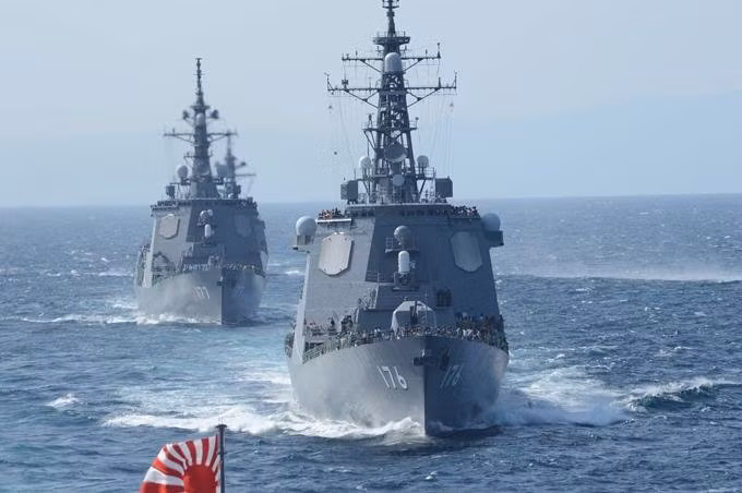 Cơ động trên biển